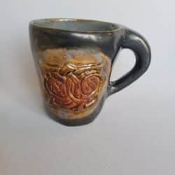 Melanie Earle mug knotwork