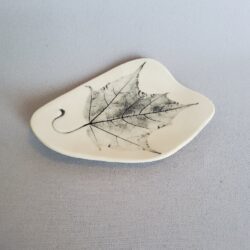 Carolynn Bloomer black and white leaf plate