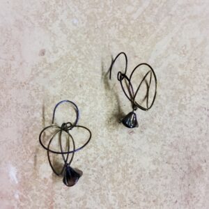 Ann Wylie Toal earrings D-N niobium with glass bead 