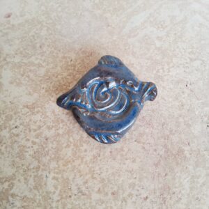 Melanie Earle brooch double fish with swirl